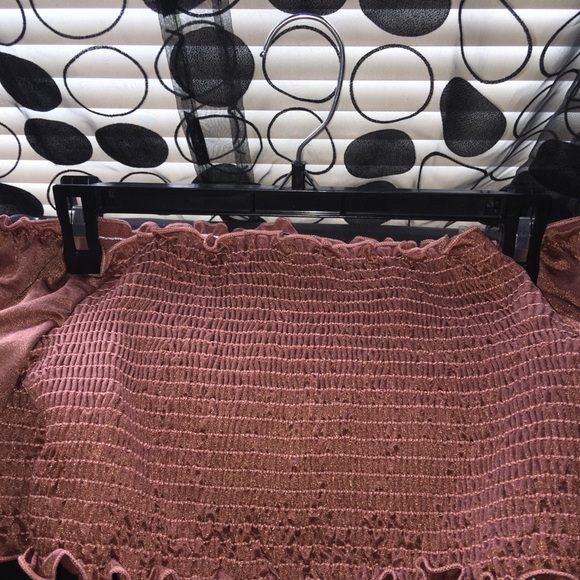 Fashion Nova- Babydoll Silk Crop Top - Picture 2 of 3